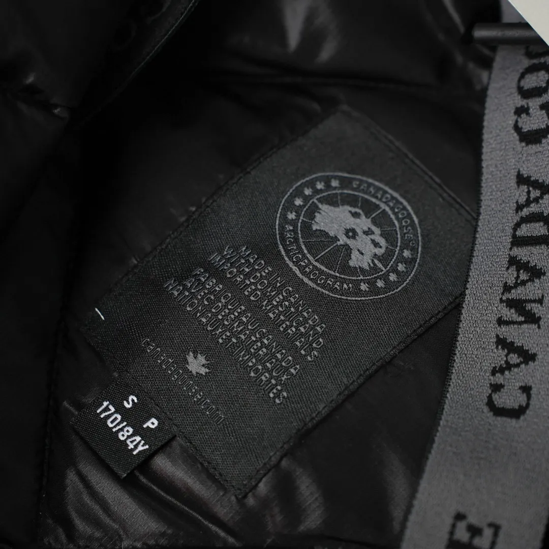 CANADA GOOSE 2228 ：Black Size：XS-XXL